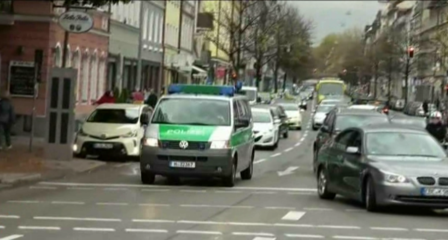 Viata din spatele postarilor de pe retelele de socializare. Doua bloggerite de succes isi dezvaluie secretele