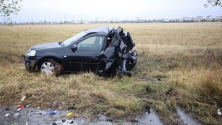 Microbuz cu 13 pasageri, implicat intr-un accident rutier pe soseaua de centura a Buzaului! Patru oameni au fost raniti