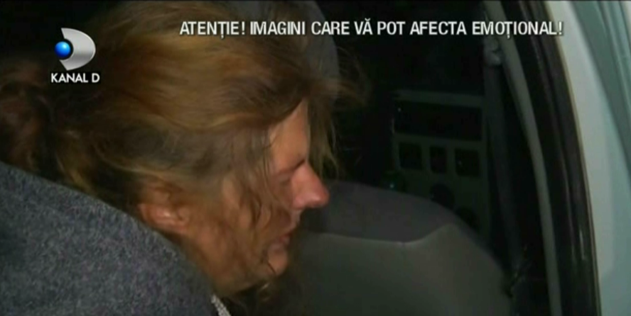 S-a dus in sat sa ia lapte, iar cand s-a intors si-a gasit cei doi copii fara suflare, dupa ce casa a luat foc