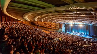 Concertul de la Sala Palatului al unei cunoscute cantarete a fost anulat