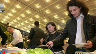 Cati bani cheltuie romanii pe luna pentru mancarea din pauza de masa. Iata care sunt alternativele mai economice