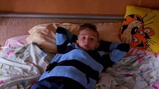 La 9 ani, acest baietel locuieste singur si si-a cumparat deja o motocicleta: "Acum am nevoie de o sotie. Parintii mei cred ca sunt un barbat in toata firea"