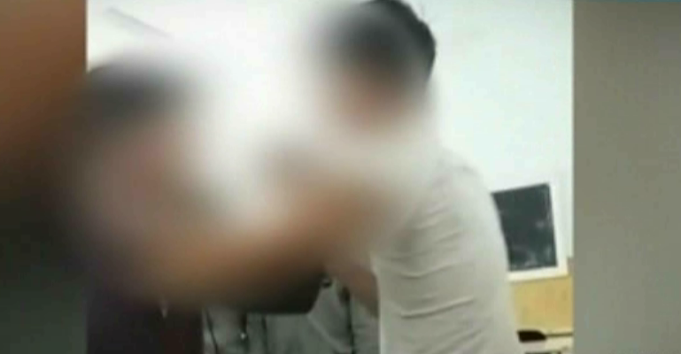 Bataie crunta intr-o scoala din Buzau! Desi imaginile au ajuns pe internet, profesorii habar nu aveau ce s-a intamplat in institutie