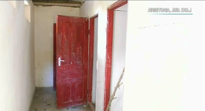 Gradinita groazei din Dolj, inchisa de autoritati, a fost deschisa de director! Copiii sunt tinuti in conditii mizerabile