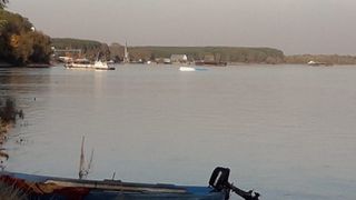 Autocisterna cu ulei de rapita, cazuta in Dunare