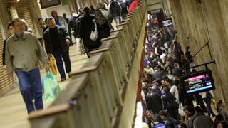 Incident la metrou Piata Unirii, luni dimineata! Un barbat a fost resuscitat de medici