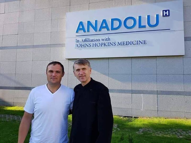 Fostul preot a lasat sa se inteleaga ca si-a adus fiul la clinica