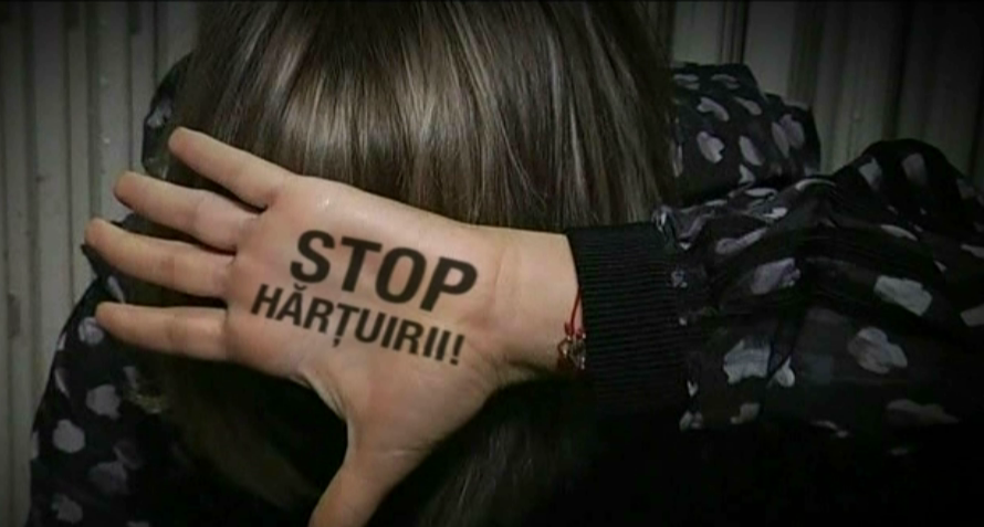 Romania se afla pe locul 1 in Europa la capitolul copii hartuiti de colegi. Victimele isi fac curaj sa vorbeasca: "Aveau ceva cu mine pentru ca eram nou&rdquo;