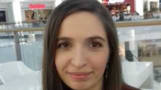 Sesizare la Inspectoratul scolar impotriva Cristinei Tunegaru! "Profesoara anti Eminescu" e acuzata ca vindea cu 150 euro lucrari de licenta