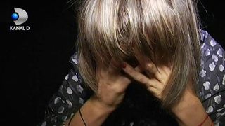 Tanara din Timisoara, hartuita de catre profesorul cu care facea pregatire pentru admiterea la facultate: "Cand am spus ce mi s-a intamplat, colegele m-au izolat"