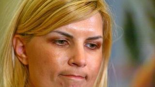 Cum a raspuns Elena Udrea, intrebata de un jurnalist daca are "ceva de impartasit" in legatura cu campania #metoo