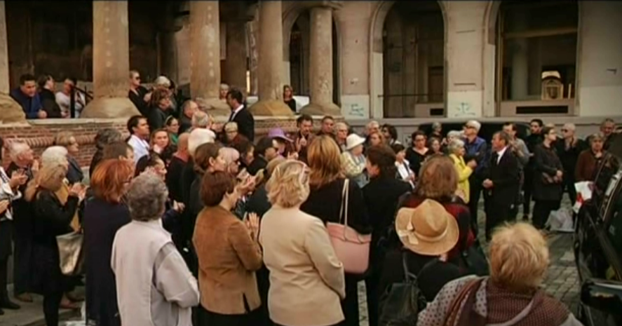 Olga Tudorache, inmormantata cu onoruri militare si minute intregi de aplauze. Imagini emotionante