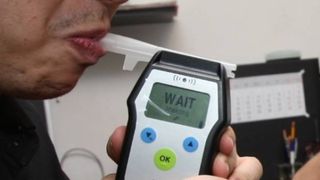 Adolescent de 16 ani, din Husi, alcoolemie de 4,05 in sange! Baiatul a plecat acasa pe picioarele lui