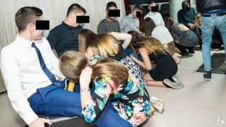 Rasturnare de situatie in cazul elevilor care au participat la &ldquo;proba bananei&rdquo; de la Balul Bobocilor. Elevii nu vor fi sanctionati