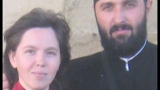 Sotia preotului care a murit in drum spre Sfanta Parascheva a primit vestile teribile despre moartea fiicelor sale. E sfasietor cum a reactionat cand a aflat totul