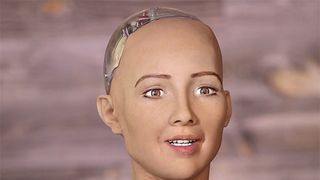 Sophia, primul robot uman devenit cetatean al unei tari, uimeste intreaga lume! "As putea sa prezint emisiunea in locul tau"