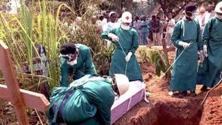 Avertisment dur de la medici. Ciuma, boala care aduce moarte in 72 de ore, a revenit in lume - Ce zone trebuie evitate pentru a nu te imbolnavi?