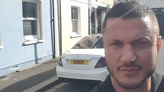 Un roman din diaspora, mesaj pentru cei de acasa: "imi este rusine sa afle strainii de unde vin"