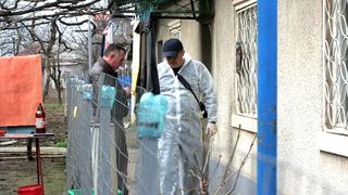 Moarte suspecta la Neamt: O tanara a fost gasita moarta in locuinta, cu hainele arse, desi nu existau urme de incendiu sau explozie