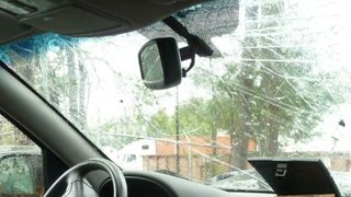 Accident grav in Arges. Un barbat beat si fara permis a spulberat cu masina doua persoane de pe marginea drumului