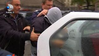 Barbat cu deficiente de auz, prins la furat in mijloacele de transport in comun