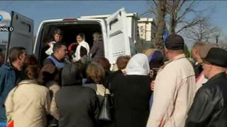 Au venit la moastele Sfantului Ioan Gura de Aur, dar si-au dat coate la mancare