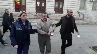 Un vasluian recidivist care si-a ucis sotia in tinerete, arestat dupa ce si-a abuzat sexual o matusa de 73 de ani