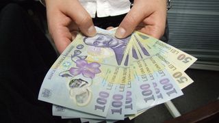 Se dau bani: 6.000 de lei pe an de la Primarie! Ce trebuie sa faci ca sa obtii ajutorul social