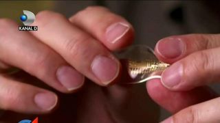 Inovatie geniala pentru pacientii paralizati. Materialul care ii va ajuta sa mearga din nou e de 300 de ori mai subtire decat aurul