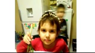 Povestea Giuliei, fetita de 5 ani, ingropata ieri! Magda Vasiliu a postat un mesaj dureros despre micuta! "Isi dorea sa invete sa scrie - Te iubesc!"