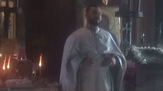 Asa arata mormantul preotului din Grindeni care s-a sinucis la 40 de ani! Locul de veci al lui Silviu Neagu este la marginea cimitirului FOTO