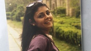 Imagini incredibile din satul natal al fetei ucise la metrou! Casa in care a crescut Alina Ciucu mai are un pic si se prabuseste! Tanara intentiona sa-i ridice mamei sale o casa din banii pe care i-ar fi primit la nunta, dar nu a mai apucat