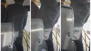 Inregistrare infricosatoare! Ce a facut o persoana cu tulburari de comportament intr-un autobuz din Ploiesti - Oamenii sunt speriati