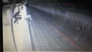 "Final Destination" la compania la care a lucrat victima ucigasei de la metrou! O serie de accidente ciudate au avut loc in ultimii ani la sediul din India!