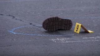 VIDEO Un baietel de doar cinci ani din judetul Cluj a fost spulberat de o masina fix sub ochii parintilor lui!