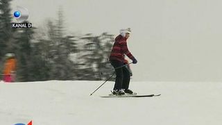 Cat va costa un curs cu placa sau cu schiurile si la ce preturi ajung echipamentele de iarna