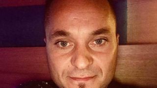 &ldquo;38 de minute a durat pana a venit ambulanta! Am sunat de doua ori la 112! Ultima oara ma certau cei de la dispeceratul ambulantei!&rdquo; Gestul impresionant facut de Ionut Ungureanu de la Provincialii dupa ce un barbat a cazut lat in fata lui!