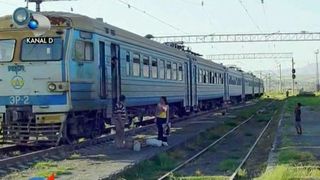 Si-a pierdut o mana in urma unui accident feroviar si a dat in judecata... CFR-ul!