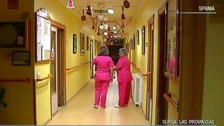 Cine este romanca de 64 de ani care a murit in agonie pe holurile spitalului din Spania. Aurelia locuia intr-un centru de batrani