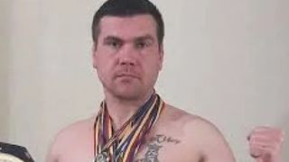 Luptatorul Vladislav Gribincea a fost impuscat in cap. Sportivul se zbate intre viata si moarte