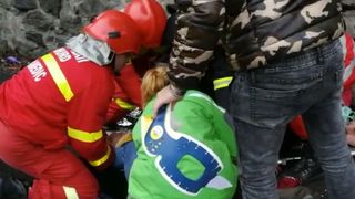 Sase persoane au fost ranite, in urma ciocnirii a doua masini pe DN7