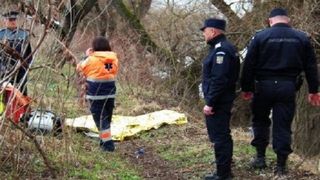Un paznic a fost gasit mort pe un fond de vanatoare din judetul Timis