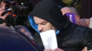 S-a recasatorit politistul care a abuzat doi copii in lift, dupa divortul de femeia care i-a fost alaturi 20 de ani?