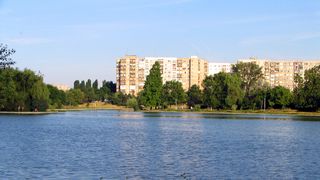 Descoperire socanta in lacul Titan din Capitala! Cadavrul unui barbat a fost gasit plutind la 20 de metri de mal!