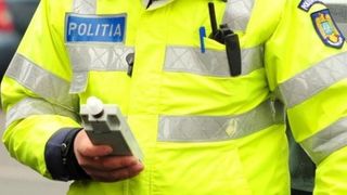 Un politist din Iasi a agresat o minora de 16 ani. "A dus-o in dormitor, a impins-o pe pat si a vrut sa ii dea un pupic" - Dezvaluirile care te vor inspaimanta