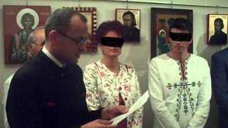 Profesorul de religie care s-a masturbat la ore este si preot! Reactia Patriarhiei este halucinanta. Sufera de o boala care il face sa ...