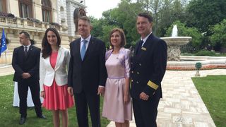 Madalina Dobrovolschi, alaturi de Emil Dobrovoschi, Klaus Iohannis si Carmen Iohannis