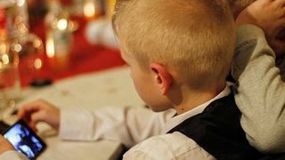 Un copil de doar 10 ani si-a reclamat invatatoarea la politie. Cazul i-a uimit pe oamenii legii &ndash; Ce s-a intamplat