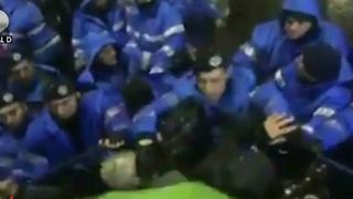 Incredibil! Ce a postat jandarmul violent de la prosteste pe Facebook inainte de a lovi manifestantii