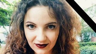 Iuliana s-a trezit brusc, a tipat ca ii este rau si a cazut din picioare! Medicii sunt socati si nu isi pot da seama ce i-a cauzat moartea tinerei de 19 ani care se pregatea sa sustina examenul la Scoala de Politie